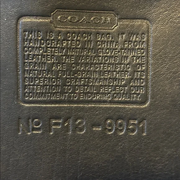 Vintage Coach Black Leather Shoulder Bag - Picture 2 of 10